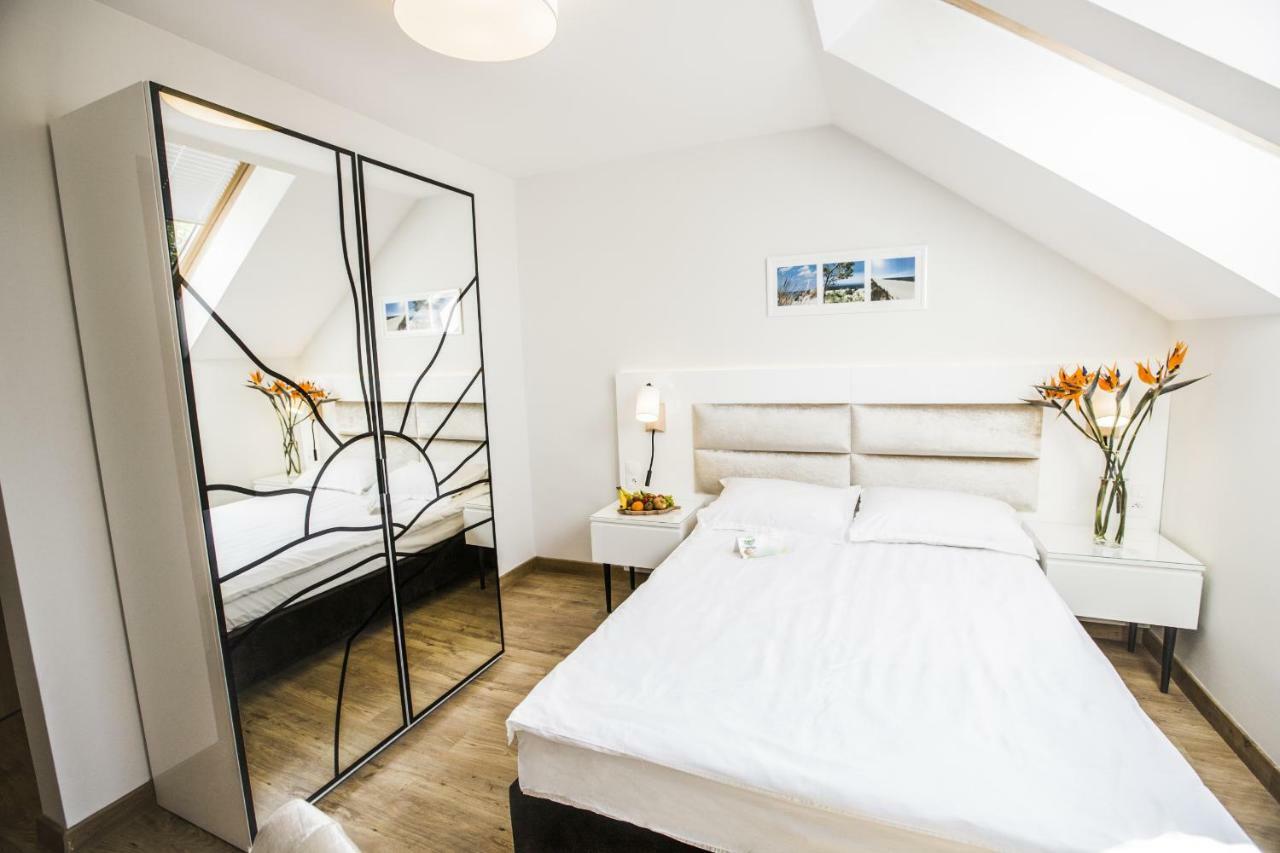 The Sun By Lubicz Hotel Ustka Exterior photo